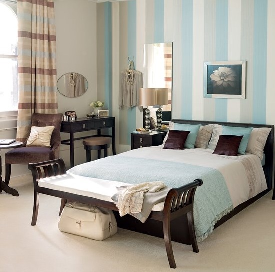 Calm-and-soft-blue-and-brown-bedroom-ideas